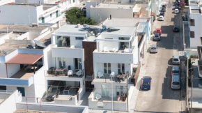 ANCHOR HOUSE 4